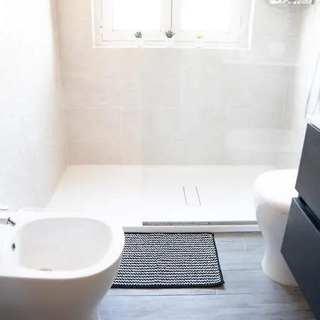 029 - Casa Moderna 7 Minuti A Piedi Spiaggia Zona Centrale - Parcheggio Privato Gratuito * Sestri Levante