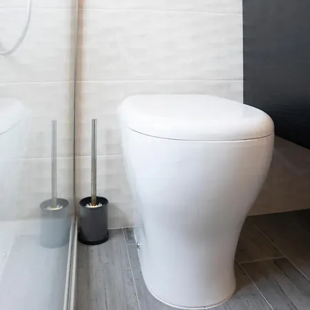 Apartament 029 - Casa Moderna 7 Minuti A Piedi Spiaggia Zona Centrale - Parcheggio Privato Gratuito *